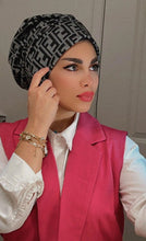 Load image into Gallery viewer, Merla printed turban
