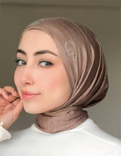 Load image into Gallery viewer, Cotton Easy wear hijab with stass and stripes
